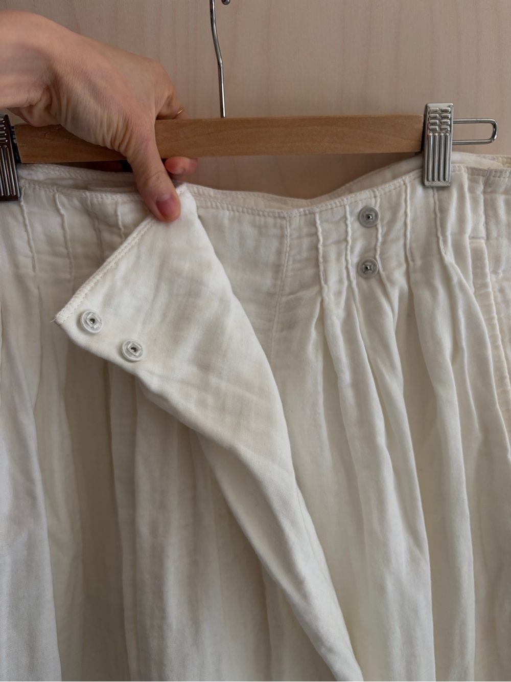 Zucca Japan White Cotton Gauze Wrap Skort - Picture 3 of 8